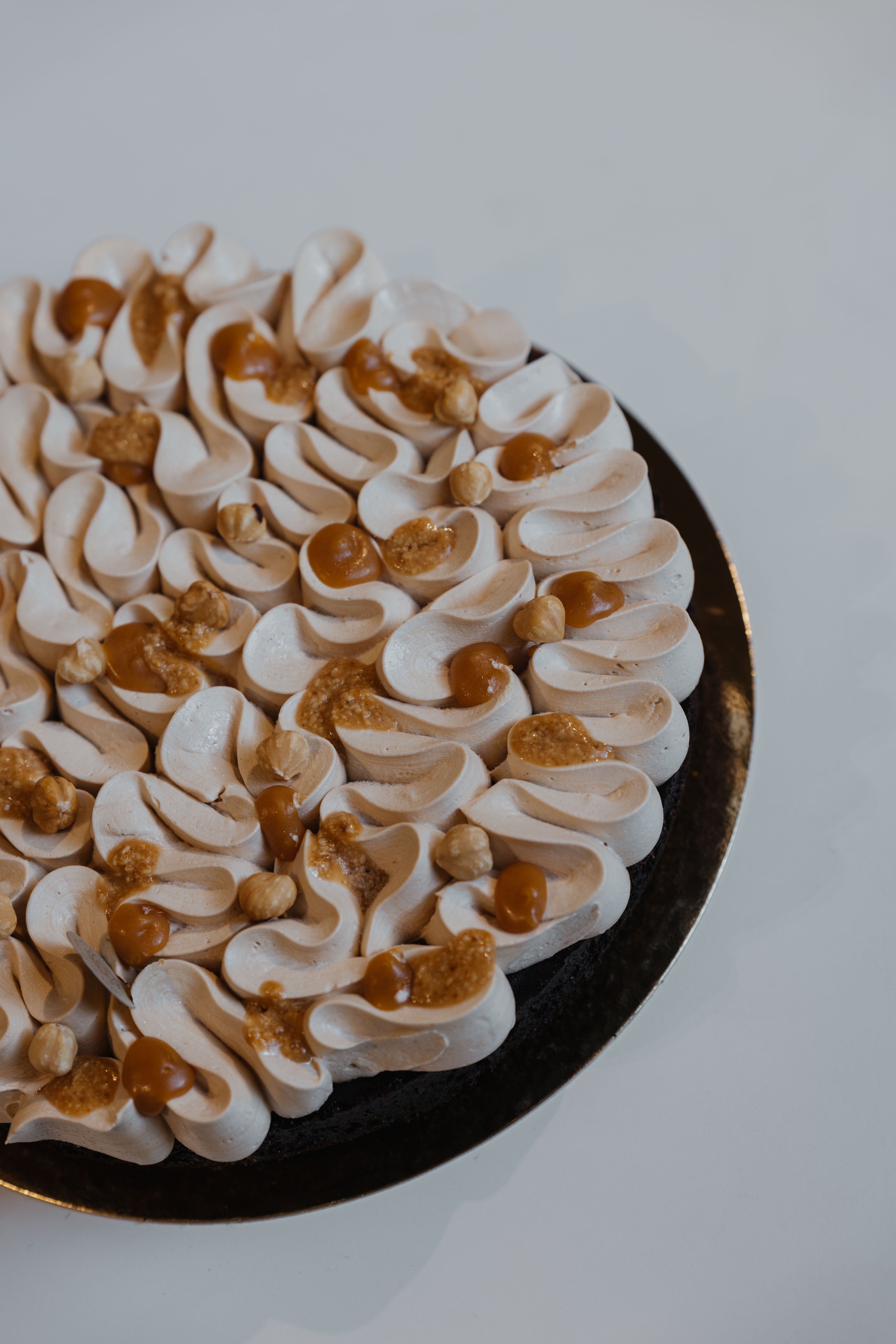 Ganze Torte "Creamy Hazelnut" (Vegan)
