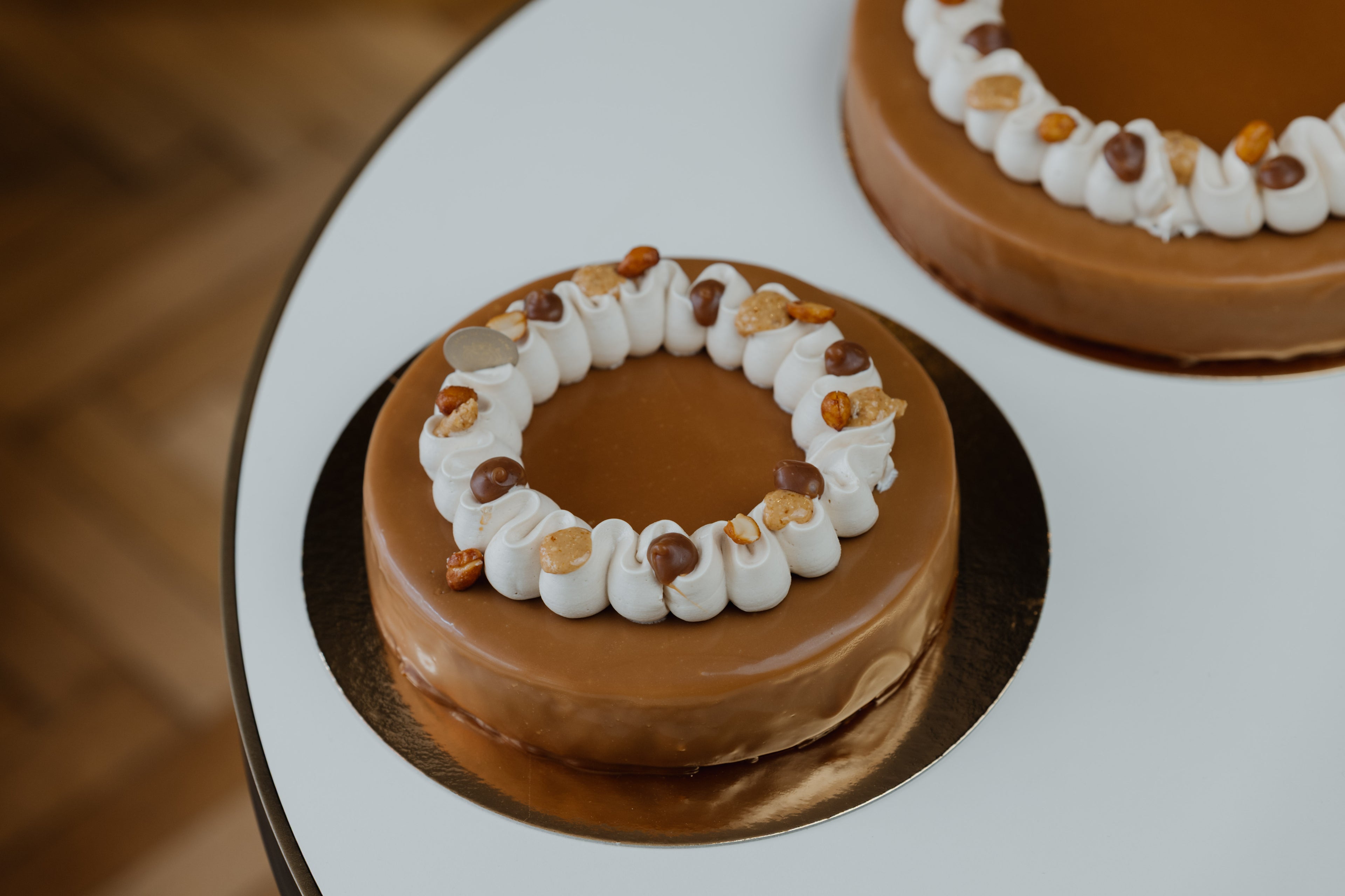 Ganze Torte "Salty Peanut"