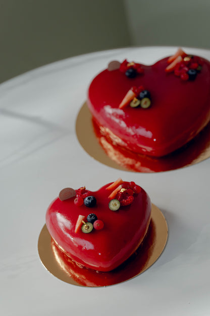 Ganze Torte Erdbeer-Vanille Herz