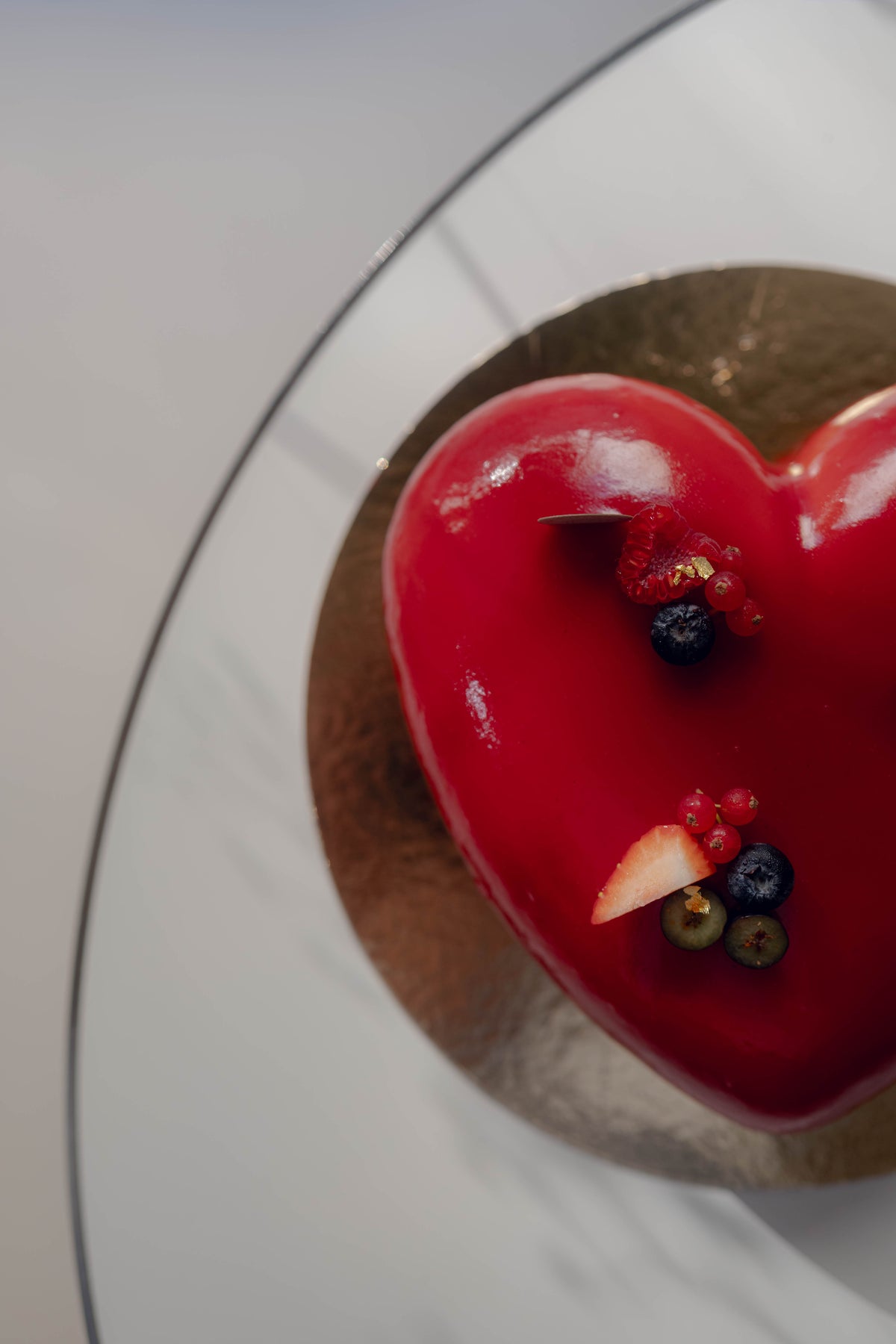 Ganze Torte Erdbeer-Vanille Herz