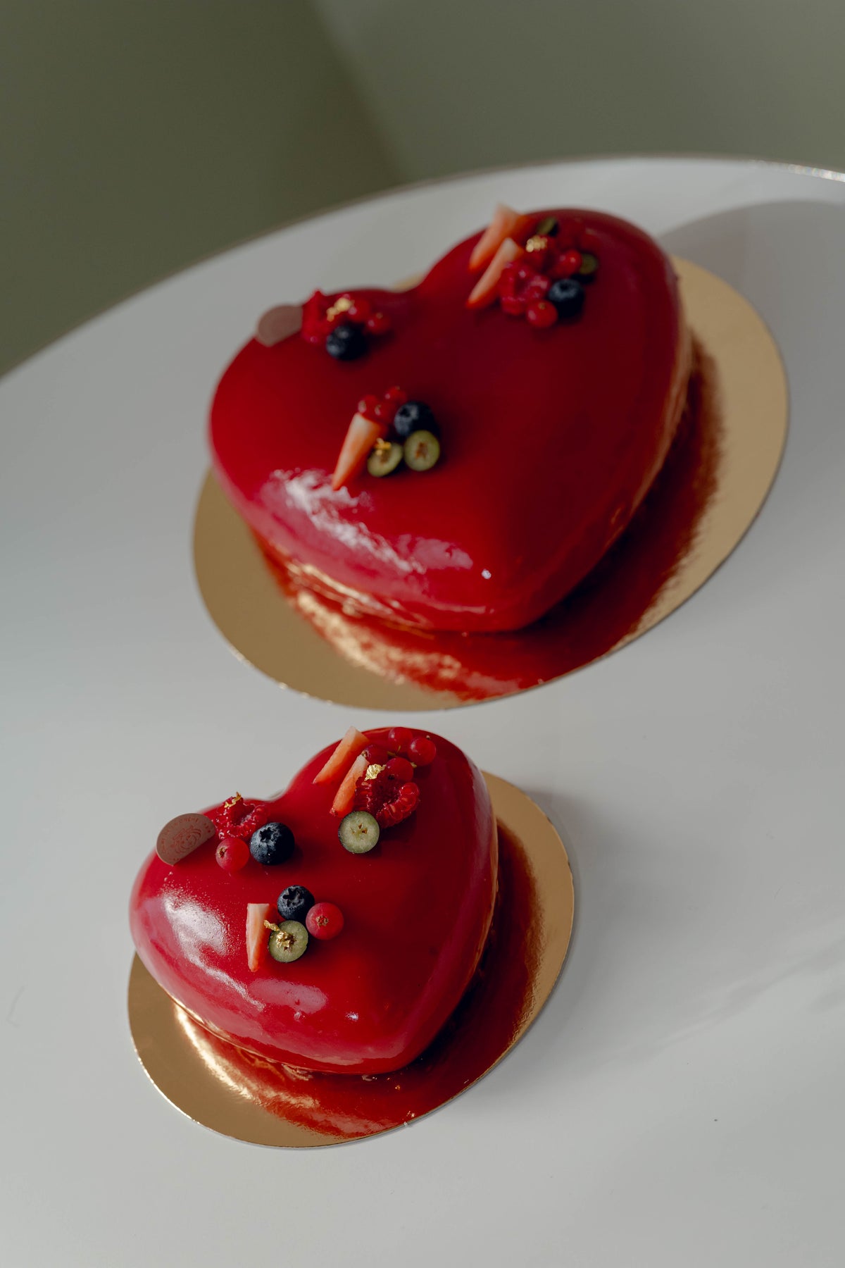 Ganze Torte Erdbeer-Vanille Herz
