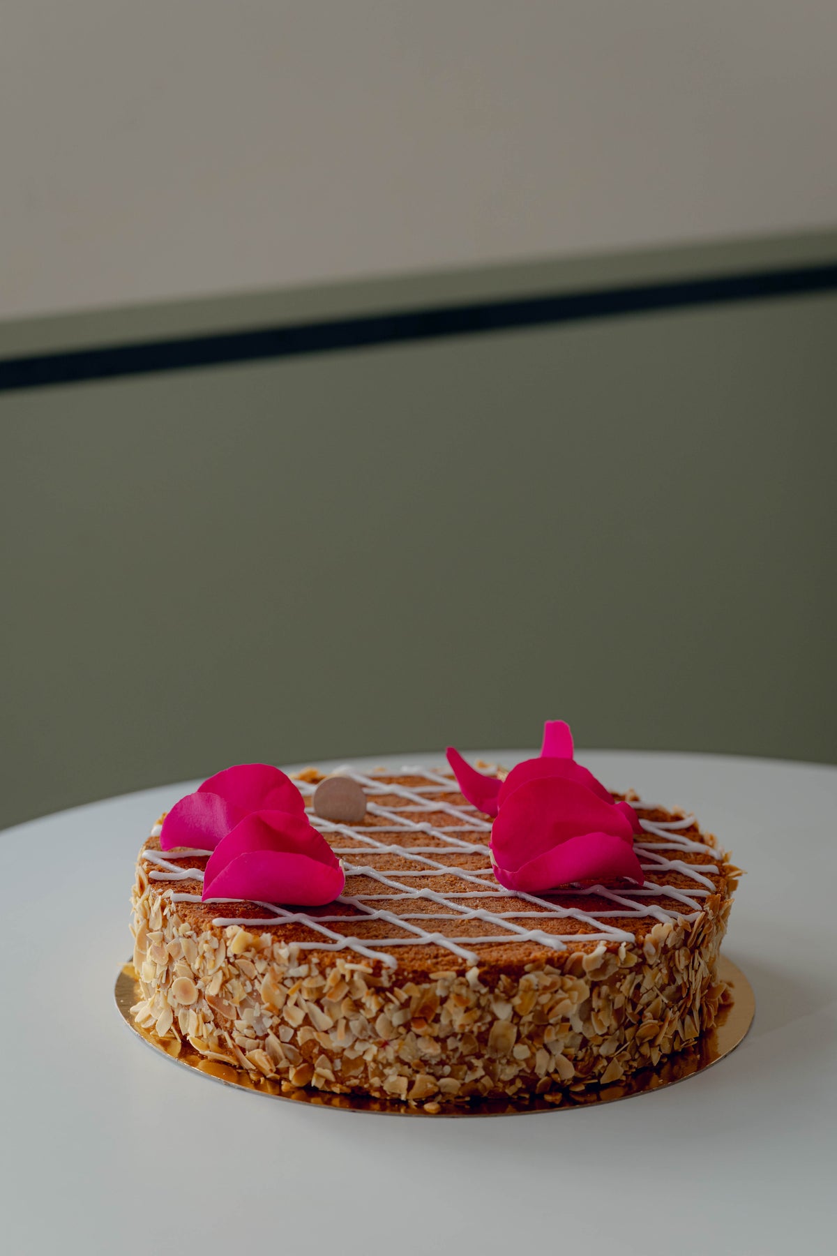 Ganzer Kuchen Karottentorte