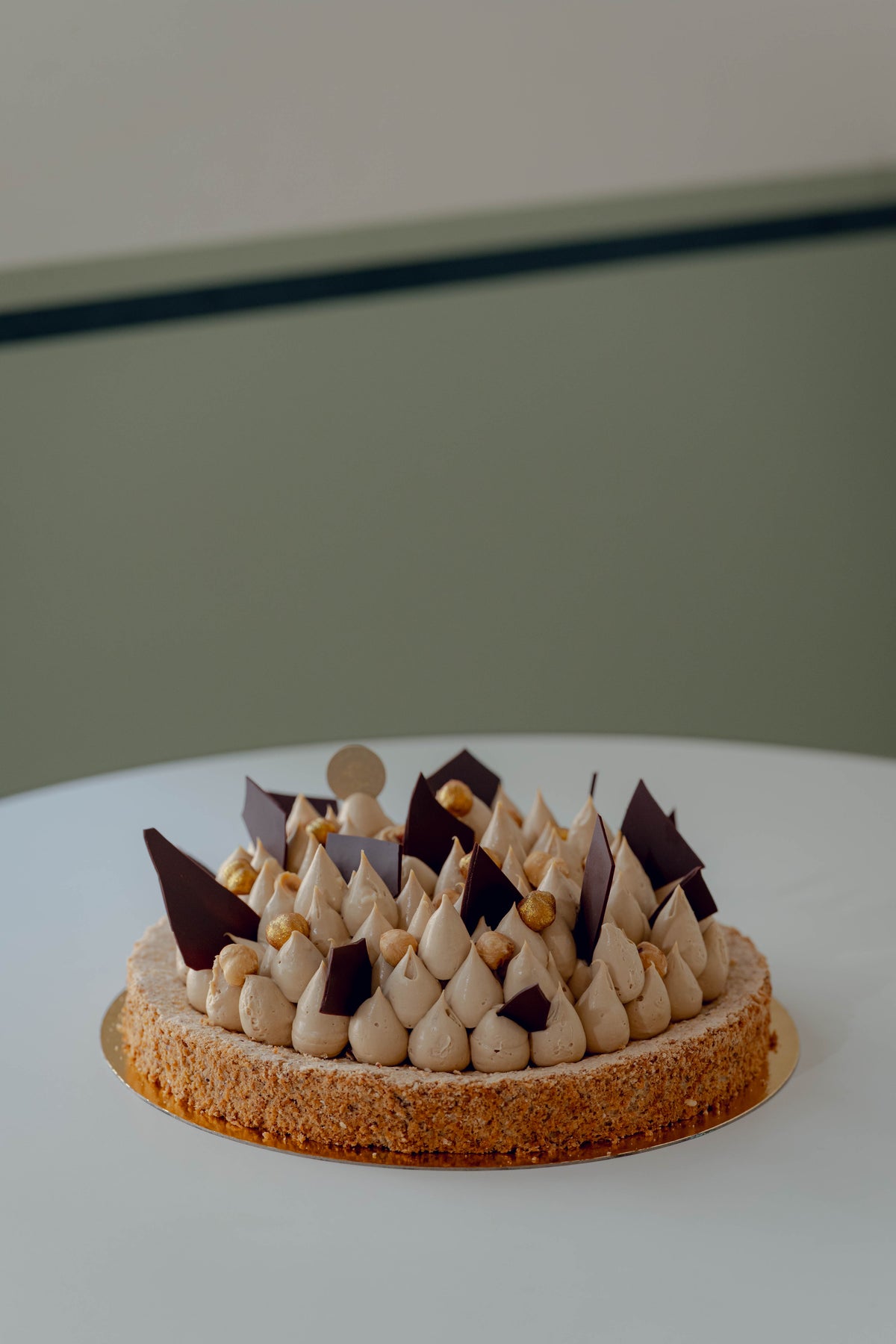 Ganze Torte Haselnuss Dacquoise