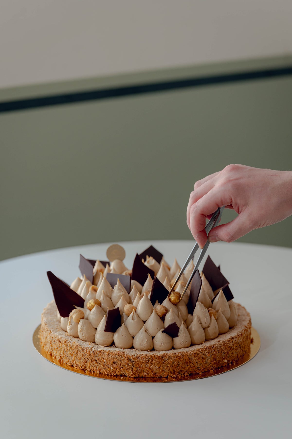 Ganze Torte Haselnuss Dacquoise