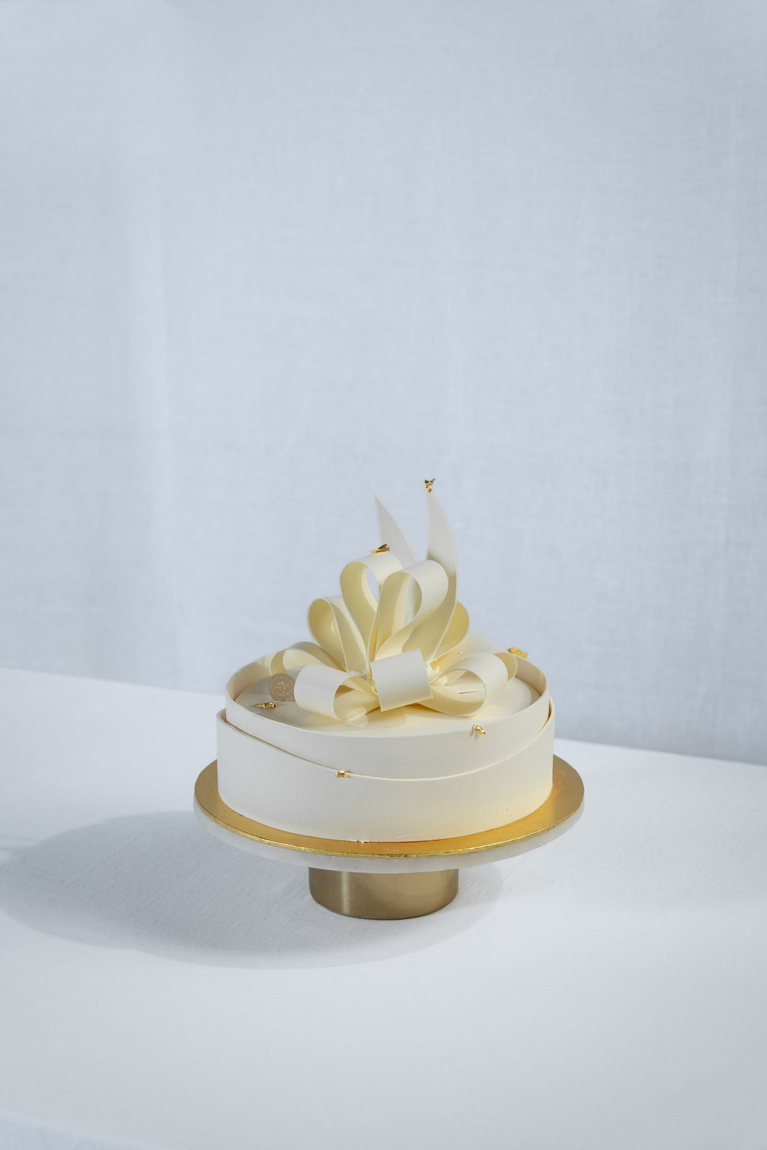 Hochzeitstorte mit Schleifendekoration