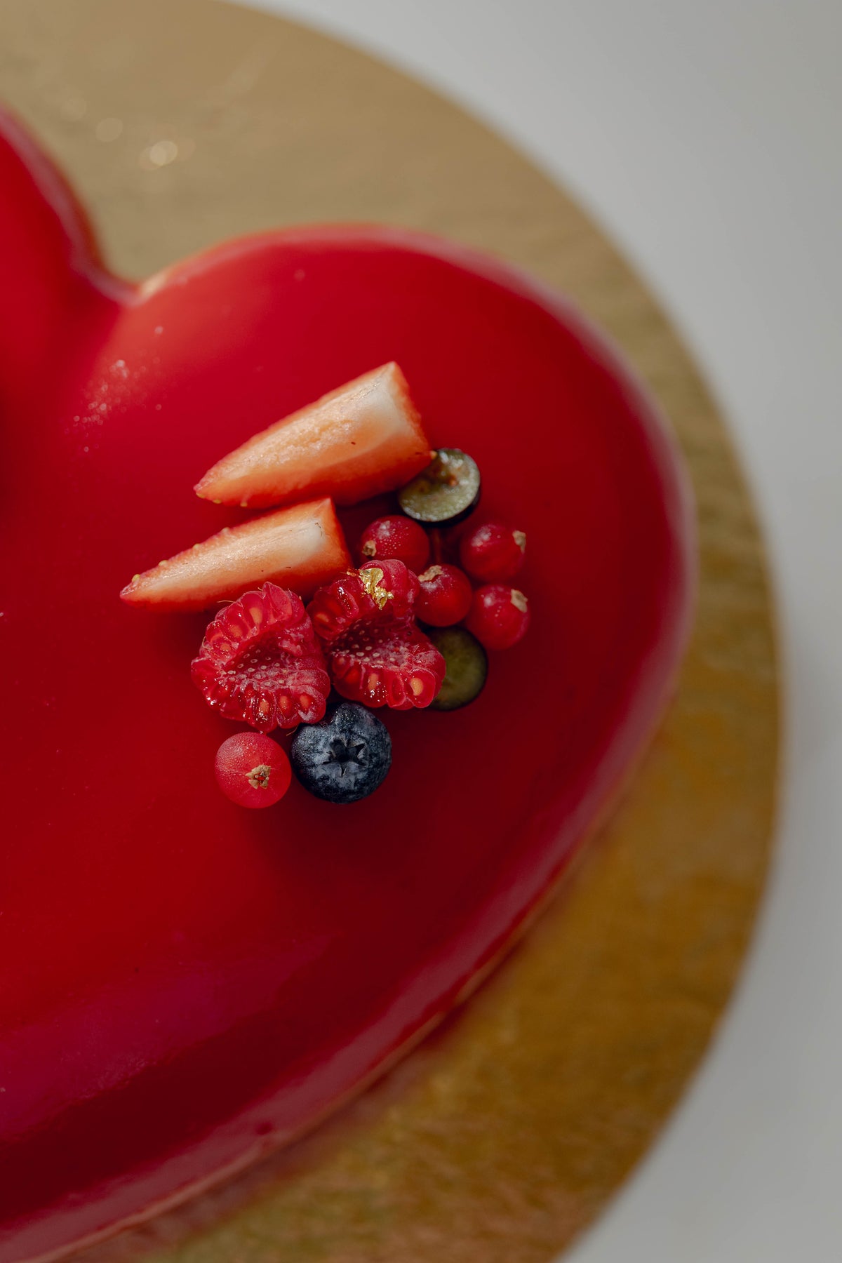 Ganze Torte Erdbeer-Vanille Herz