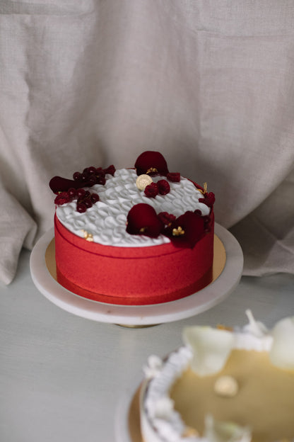 Hochzeitstorte "Ribisel-Himbeer-Schaumtorte"