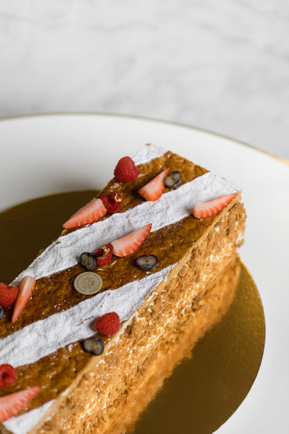 Ganze Torte "Millefeuille Sommerversion"