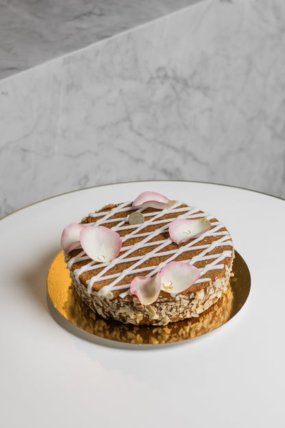 Ganzer Kuchen "Karottentorte"