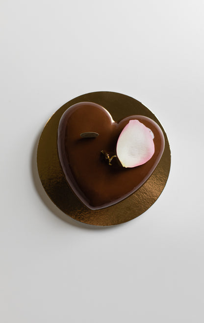 Ganze Torte "Mousse au Chocolat Herz"