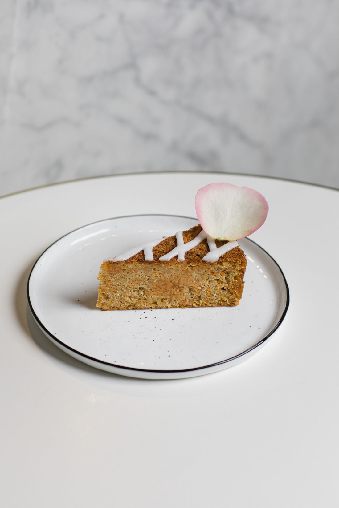 Kuchenstück "Karottentorte"