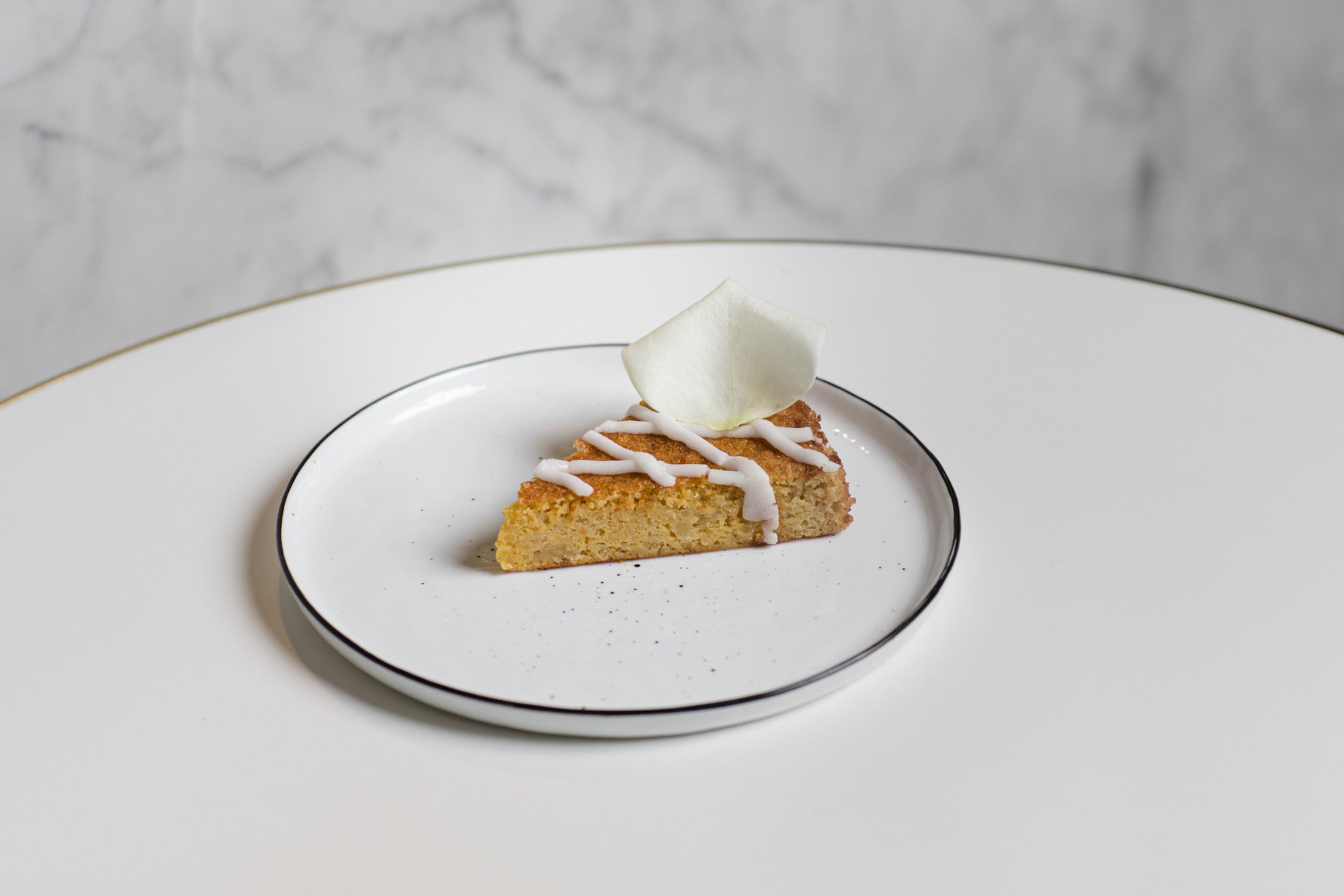 Kuchenstück "Orangen-Mandelkuchen"