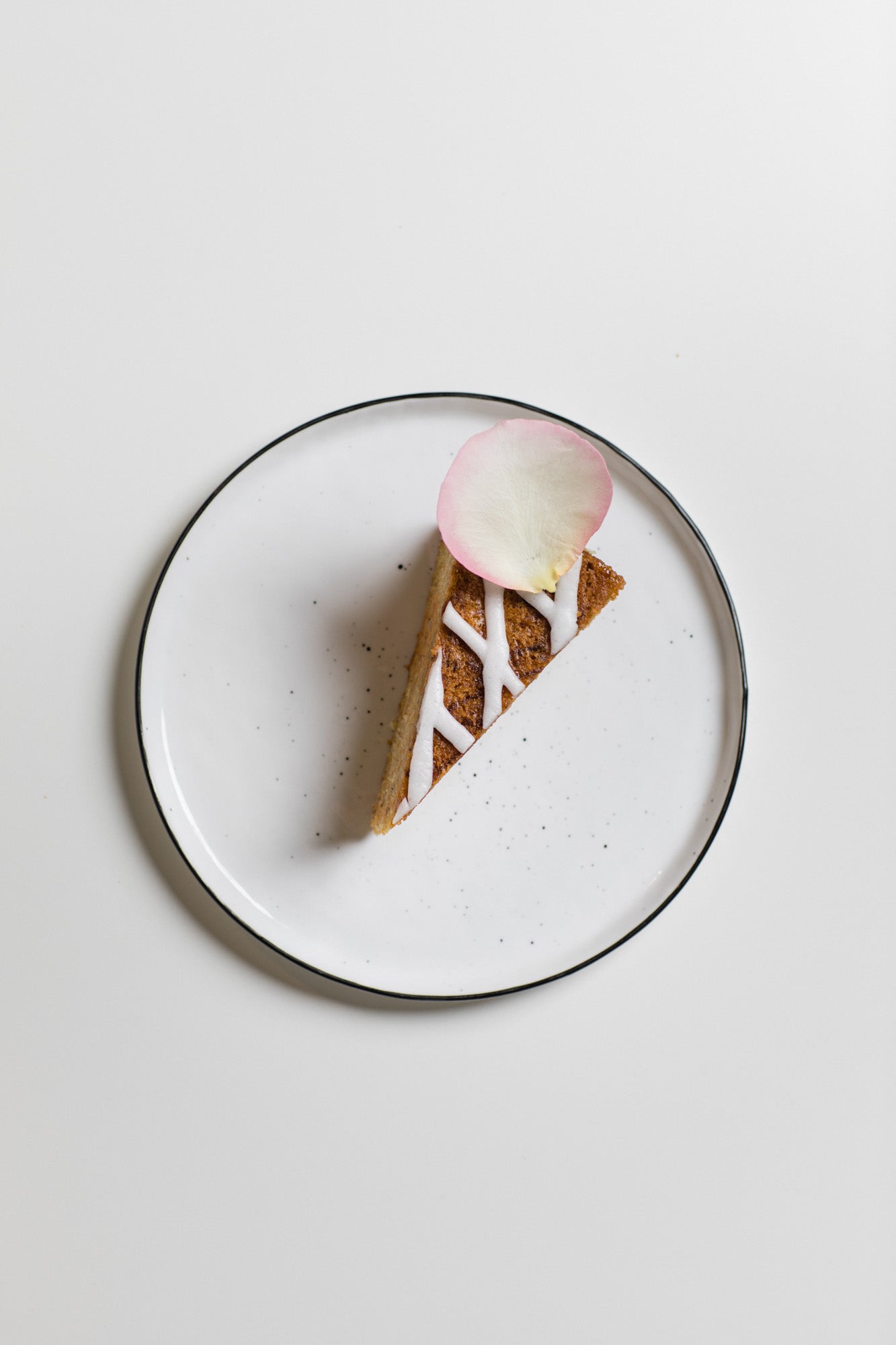 Kuchenstück "Karottentorte"