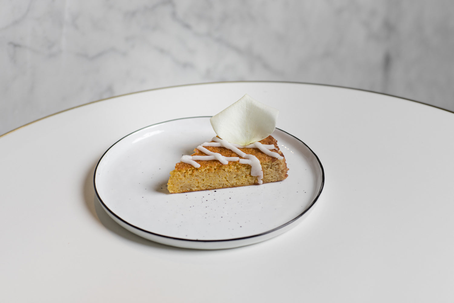 Kuchenstück "Orangen-Mandelkuchen"